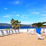 Slide Résidence Le Cap Azur à Saint Mandrier - Grande terrasse et vue panoramique