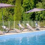 Slide Piscine - Château de Jouarres