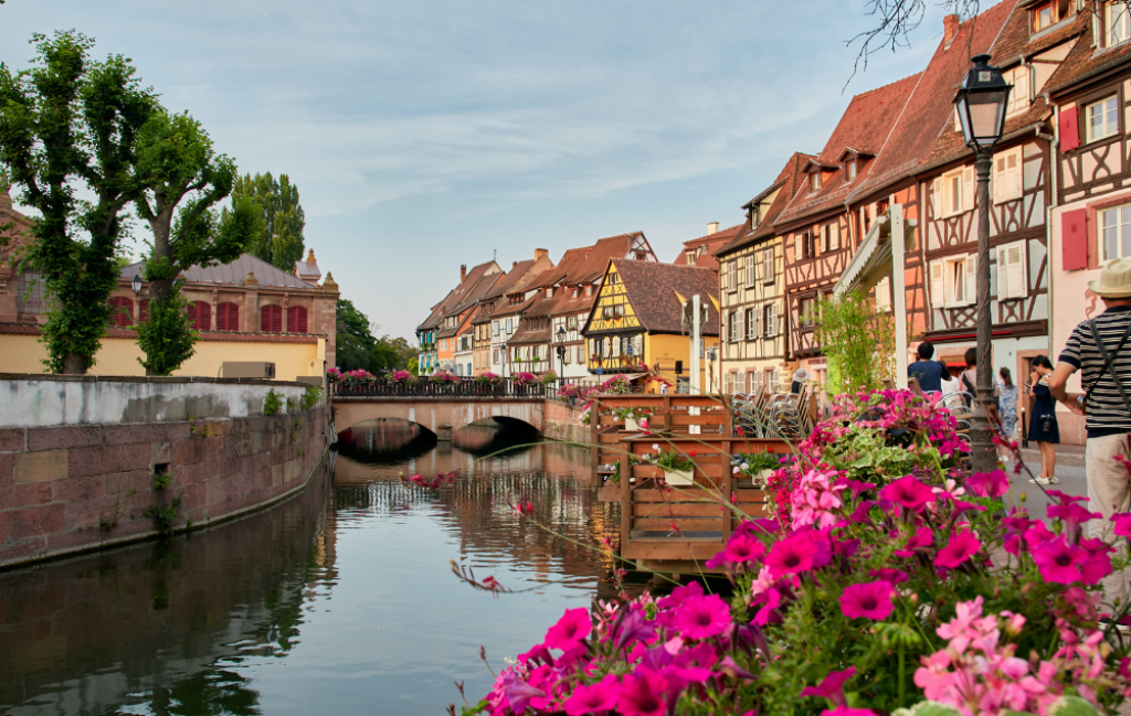 Slide Village de strasbourg près de la résidence