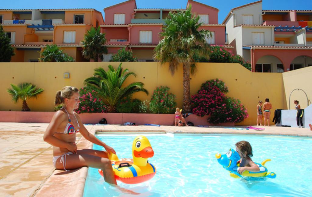 Slide résidence - le village des Aloès - Banyuls - piscine