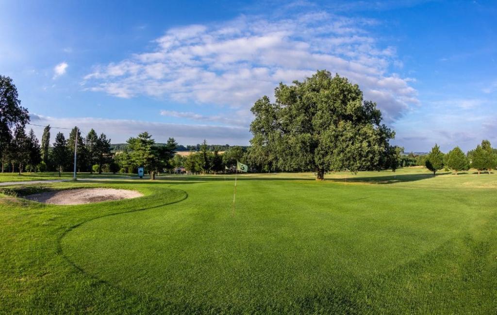 Slide Résidence Le Domaine du Golf d'Albret à Barbaste - Golf de 18 trous