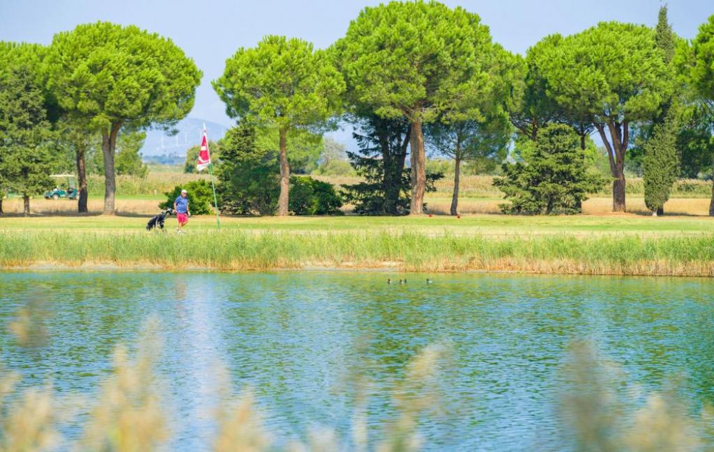 Slide Résidence du Golf à Saint-Cyprien Plage - Résidence en bordure du lac