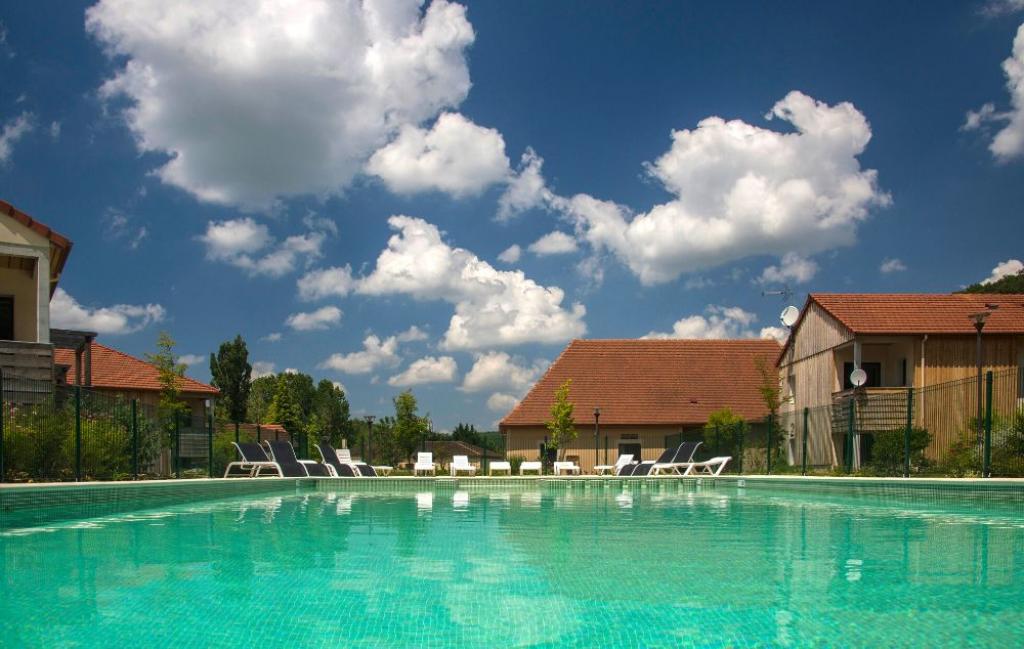 Slide Résidence Le Clos du Rocher à Eyzies-de-Tayac