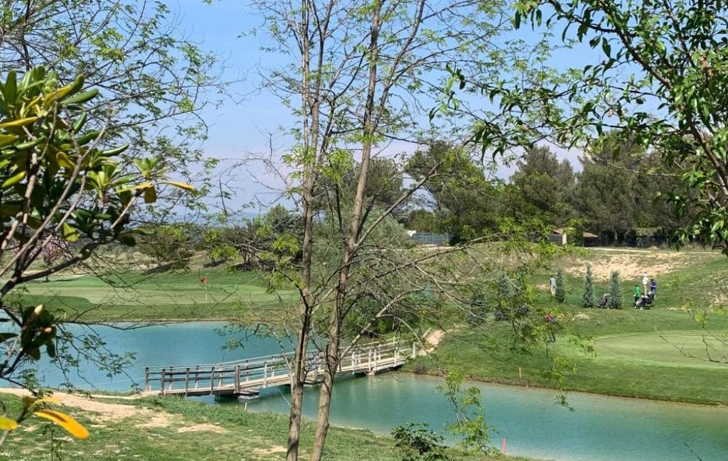 Slide Parcours de golf de la Cabre d'Or