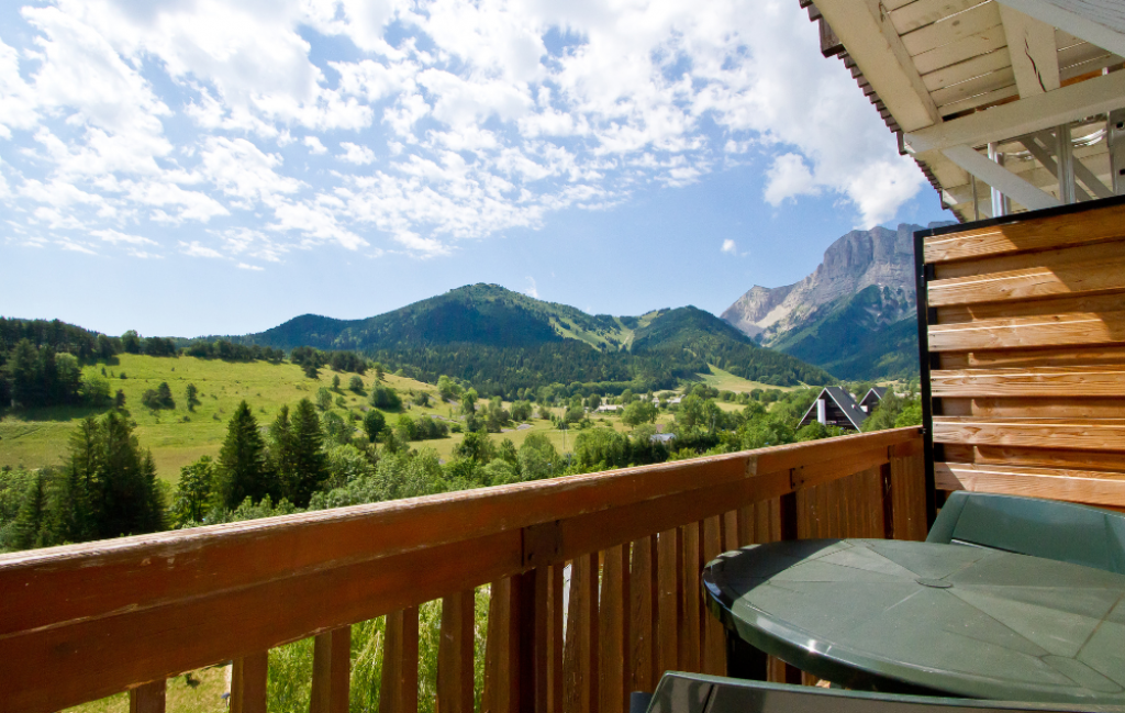 Slide Balcon vue  - Résidence les gentianes