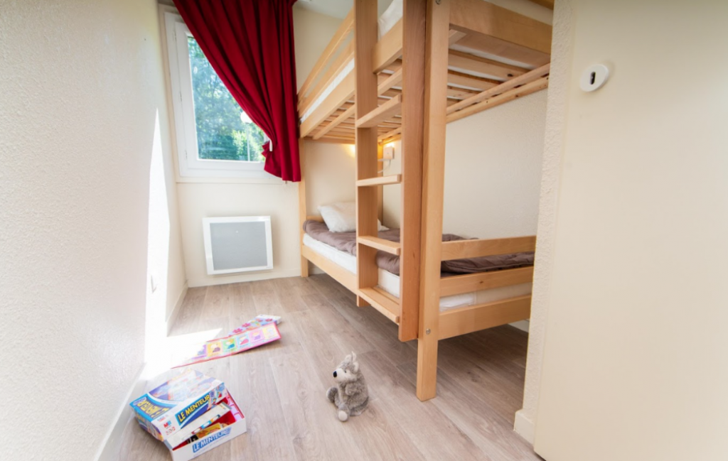 Slide Les Hameaux de la Perrière - Bedroom