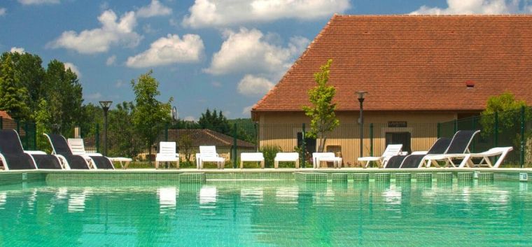 Résidence Le Clos du Rocher à Eyzies-de-Tayac - Piscine extérieure