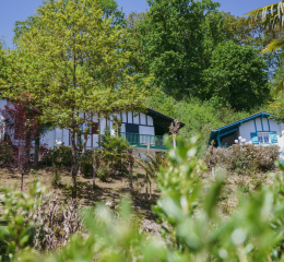 Collines Iduki à Bastide Clairence - Appartements