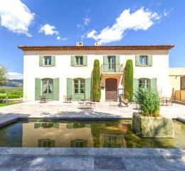 Résidence Les Domaines de St Endréol à la Motte en Provence - Entrée de la résidence