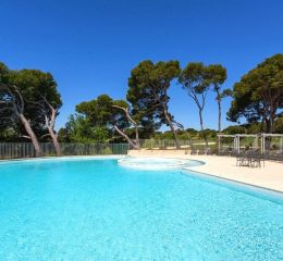 Résidence Provence Country Club à Saumane - Grande piscine