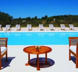 Résidence Le Domaine de Bourgeac au Paradou - Piscine extérieure